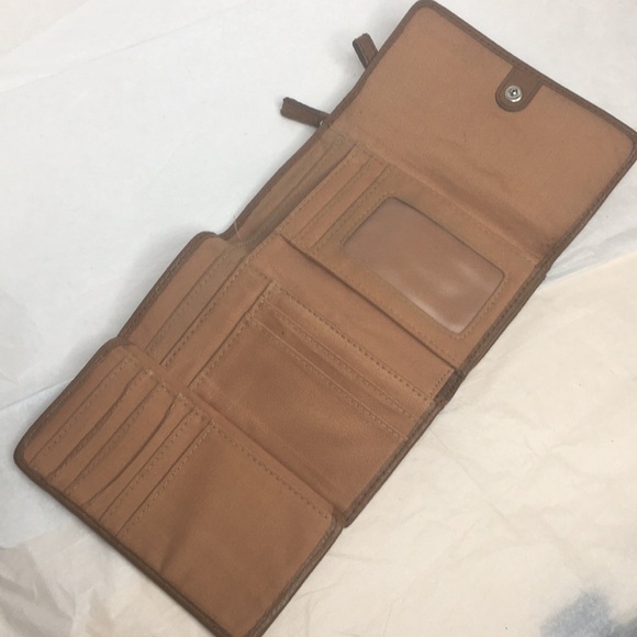 Fossil brown leather trifold wallet - Picture 4 of 8